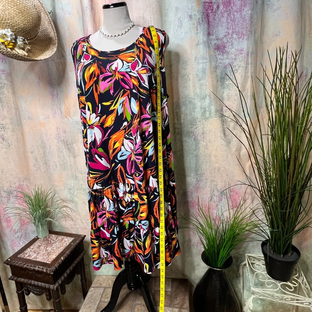 πMSK Colorful Floral Plus Size Sleeveless Midi Dress with Ruffle Hem - Picture 7 of 16